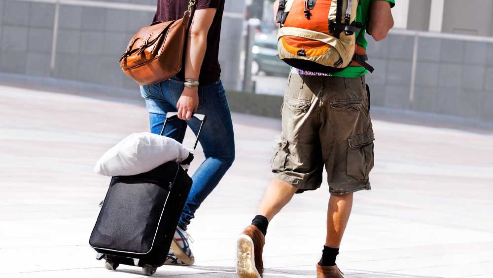 Bagaglio a mano e ritardi, nuove regole Ue per i passeggeri aerei