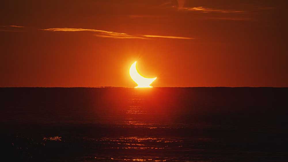 L&rsquo;eclissi totale di Sole diventa l&rsquo;evento pi&ugrave; seguito in streaming